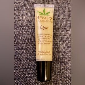 5/$15 Hempz Ultra moisturizing, herbal lip balm with  natural hemp seed oil ￼
